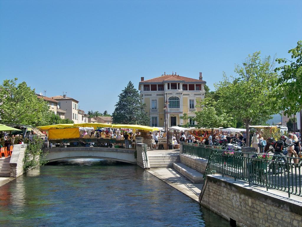 Les Carmes And Spa Le Thor Dış mekan fotoğraf