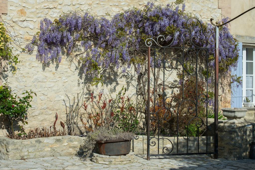 Les Carmes And Spa Le Thor Dış mekan fotoğraf