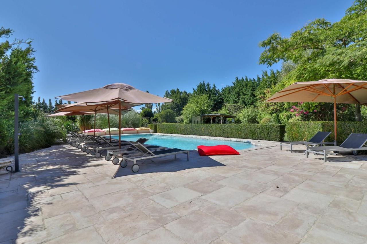 Les Carmes And Spa Le Thor Dış mekan fotoğraf